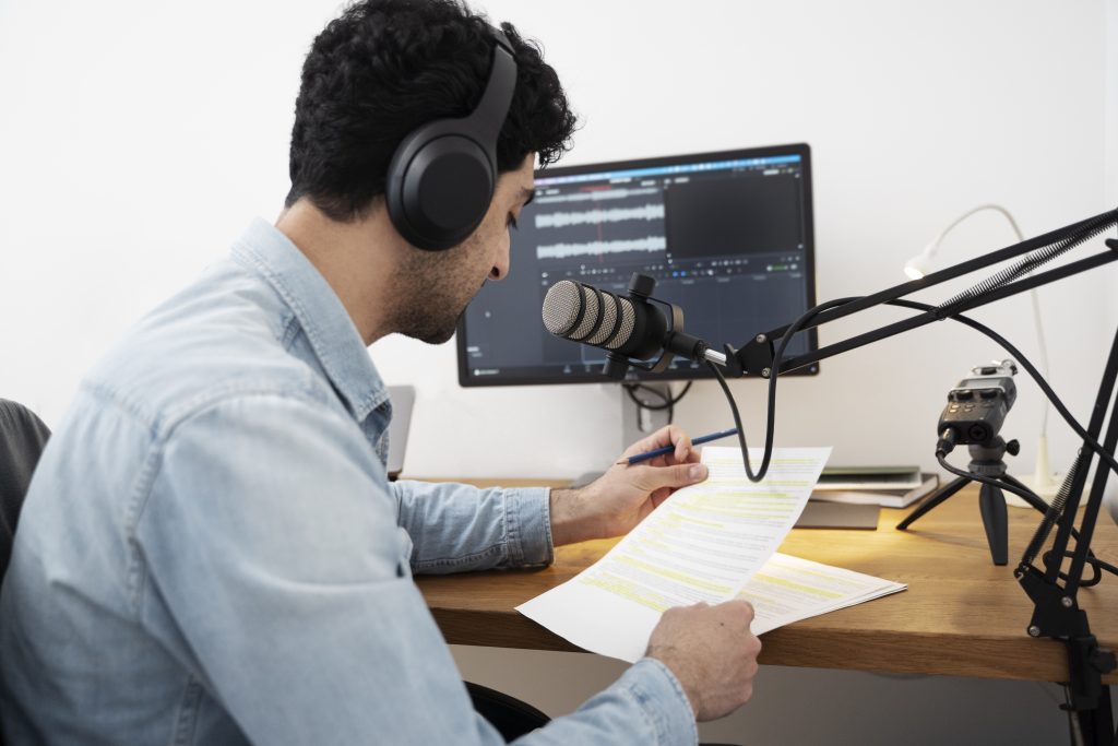 Aprende como estructurar los episodios de tu podcast.